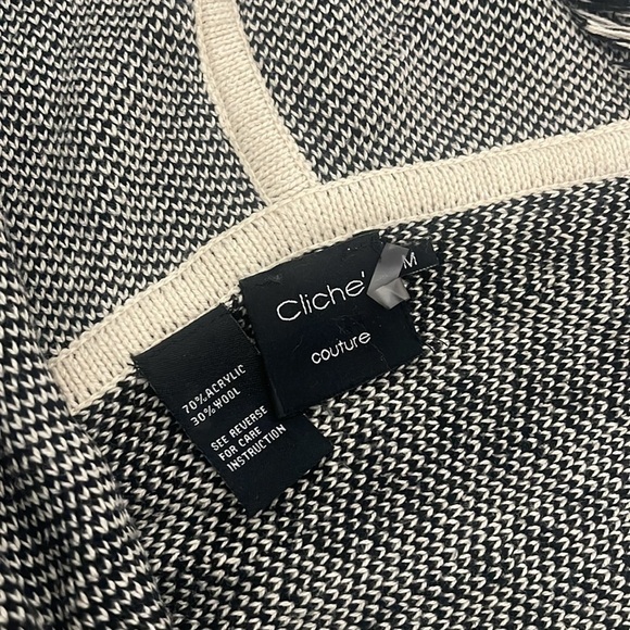 CLICHE’ wool blend fringe hooded sweater vest size medium - Picture 3 of 5